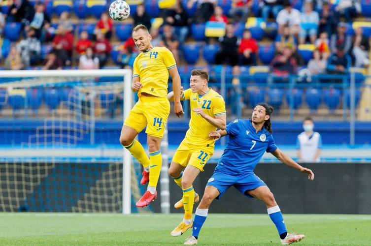 欧洲杯乌克兰直播（欧洲杯赛程2021乌克兰阵容）